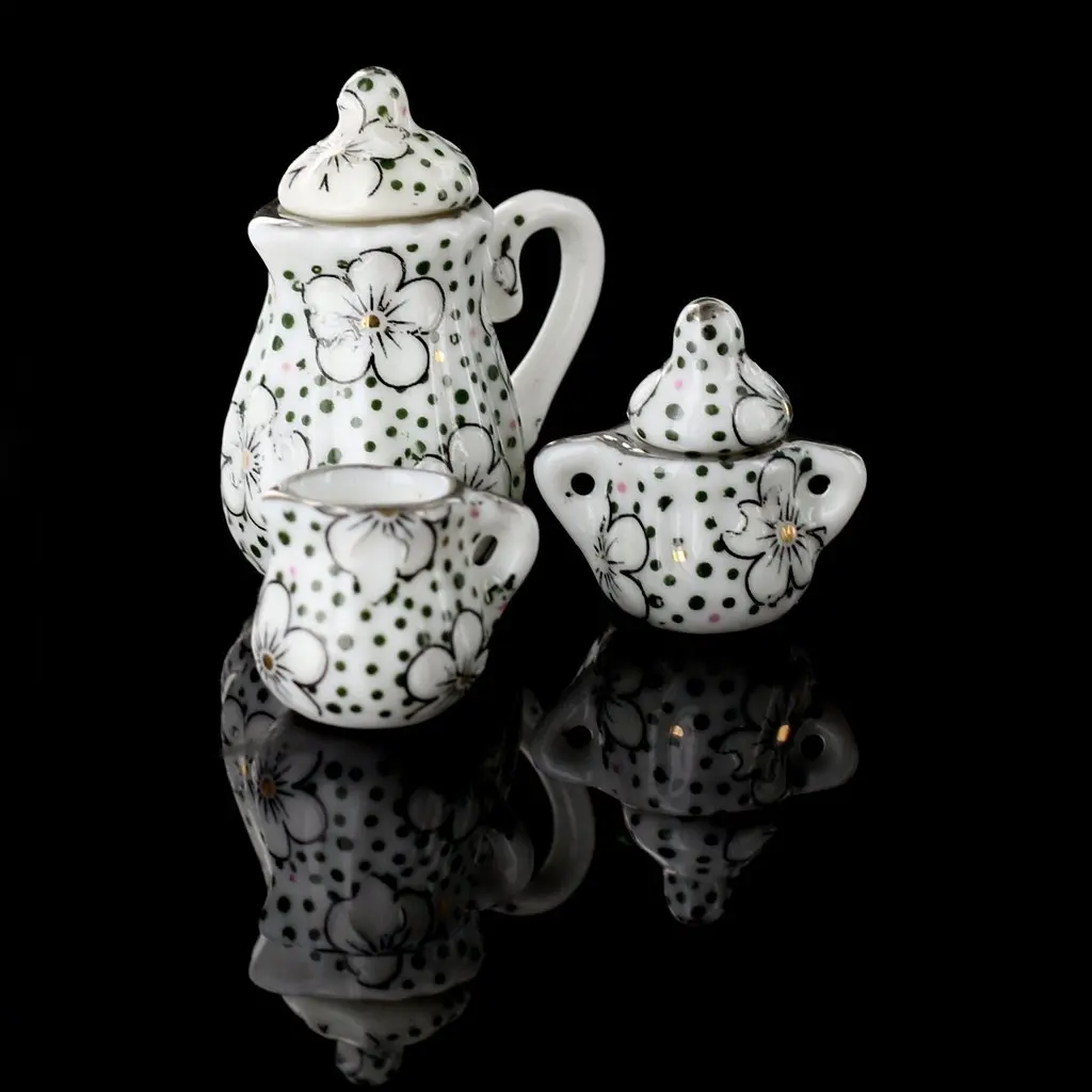 

Porcelain tea set Eating Utensils 15pzs Daisy Pattern