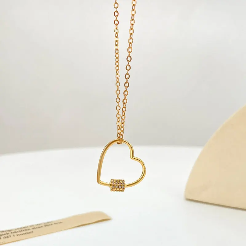 

Bijoux Femme Tendance 2022 Vintage Cutout Heart Necklace For Women Luxury Fashion Simple Geometric Clavicle Chain Necklace Gifts