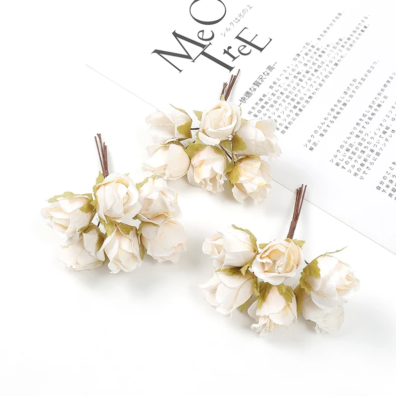 

Искусственные розы шелковые 6 шт.