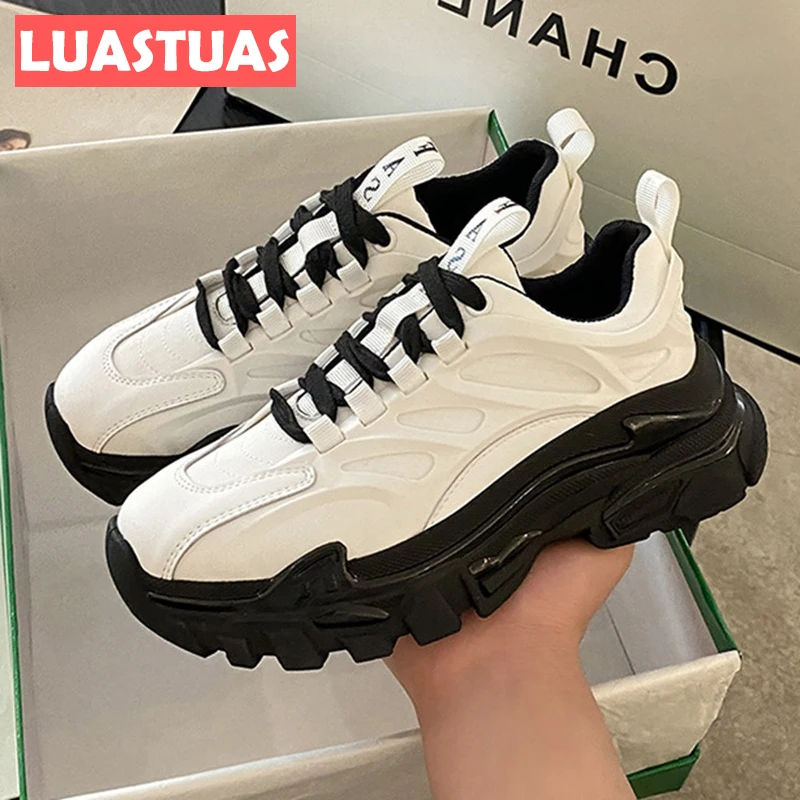 

Женские кроссовки из натуральной кожи, Размеры 35-40