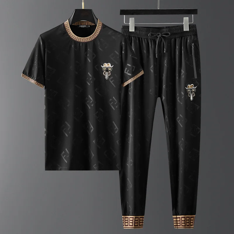 

Роскошный брендовый высококачественный мужской повседневный костюм с коротким рукавом Свободная летняя вышивка Чжан Цзы ледяной шелк тем...