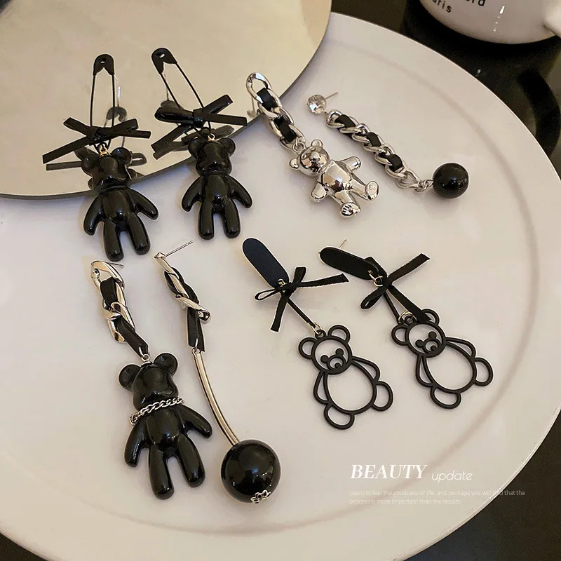 

Minar Multiple Kawail Black Color PU Leather Cartoon Bear Drop Earrings for Women Chunky Curb Chain Paperclip Earring Pendientes