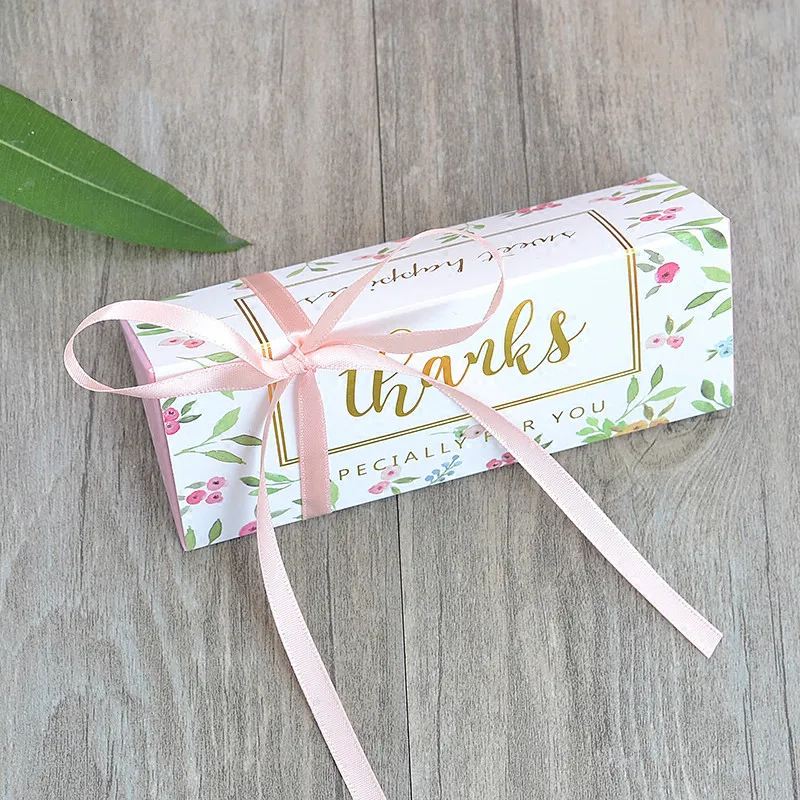 

30pcs New European Green Leaves long pink Candy Boxes with ribbon Wedding Favors Birthday Party Paper thanks for you Gift Box