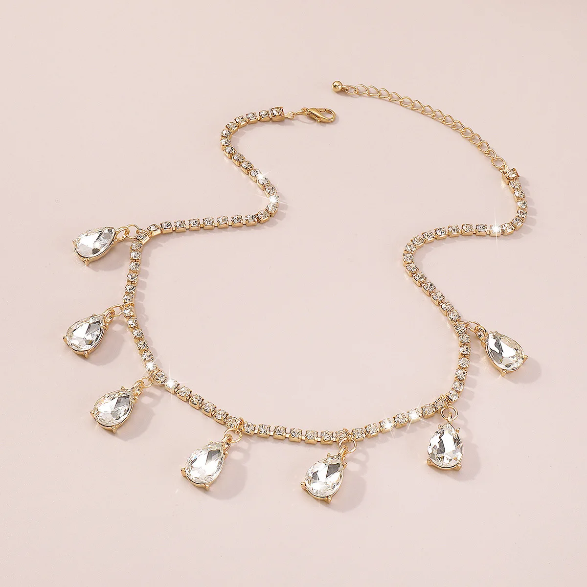 

Shiny Fancy Crystal Choker Necklaces for Women Water Drop Shiny Pink Green CZ Clavicle Chain Necklaces Statements Jewelry Gifts