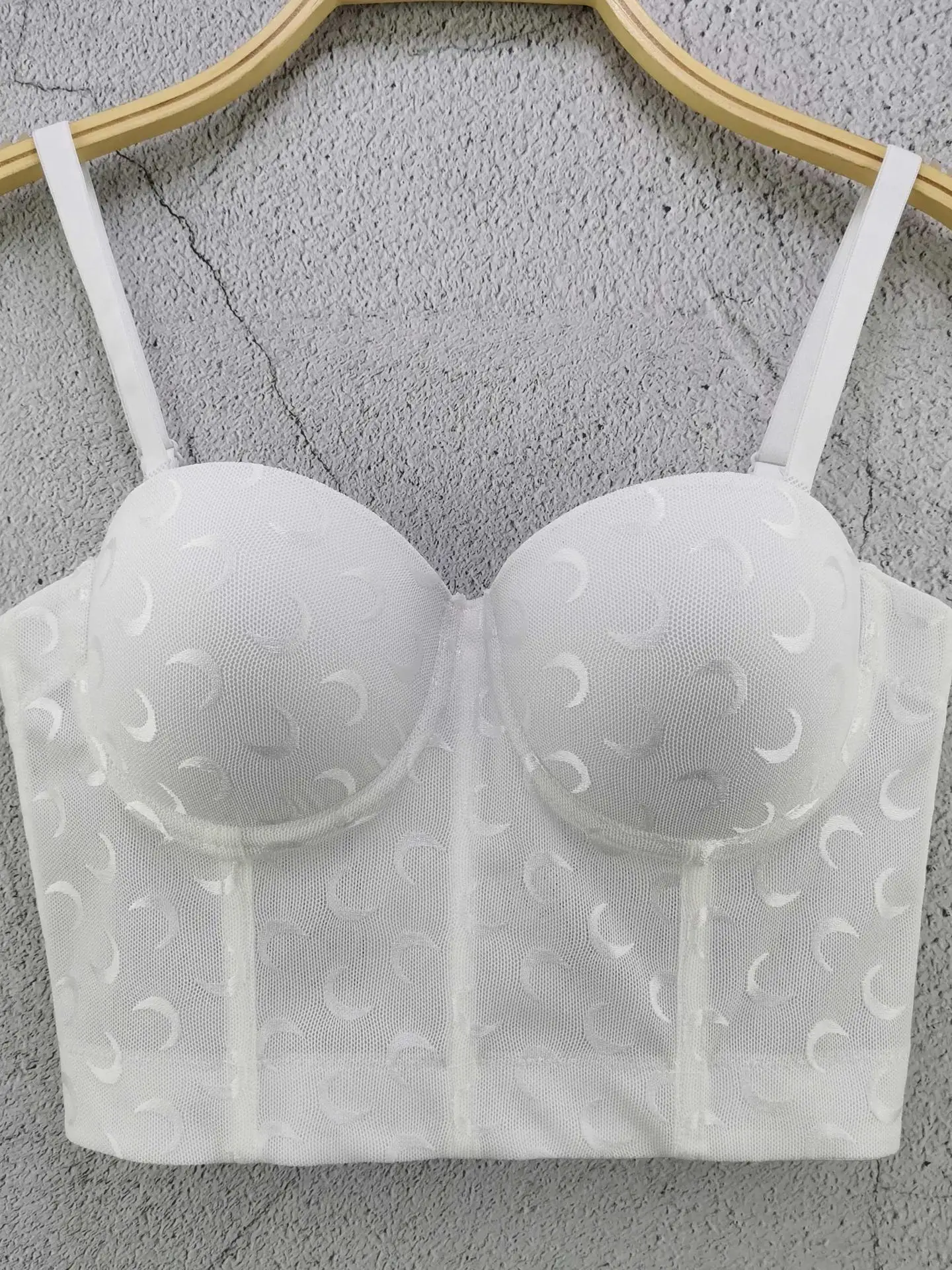 

2022 Summer New Arrival Solid Women Sexy Backless Moon Lace Mesh Cotton Tops Camisole Ladies Trendy High Street Chic Crop Tops