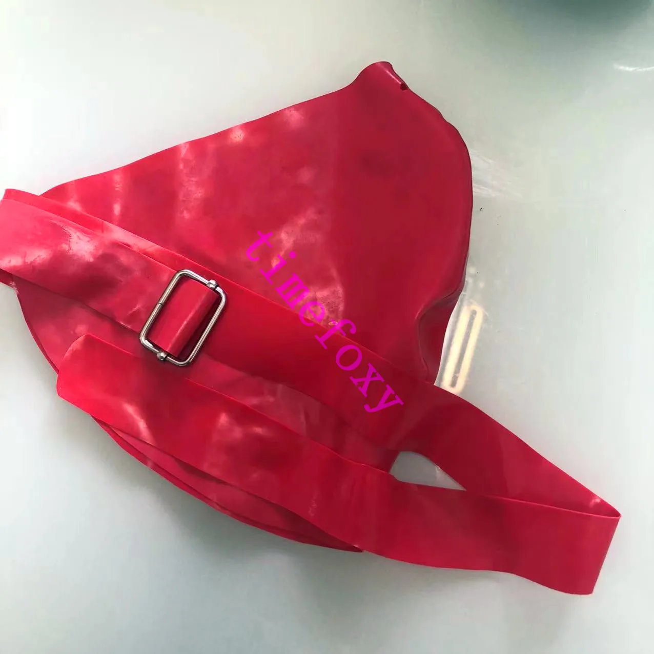 

Красная латексная полумаска-капюшон 100%, маска-капюшон для Хэллоуина, резиновая маска, подарок на день Святого Валентина, реквизит