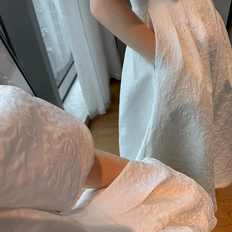 Винтажное французское праздничное белое платье приталенное с короткими