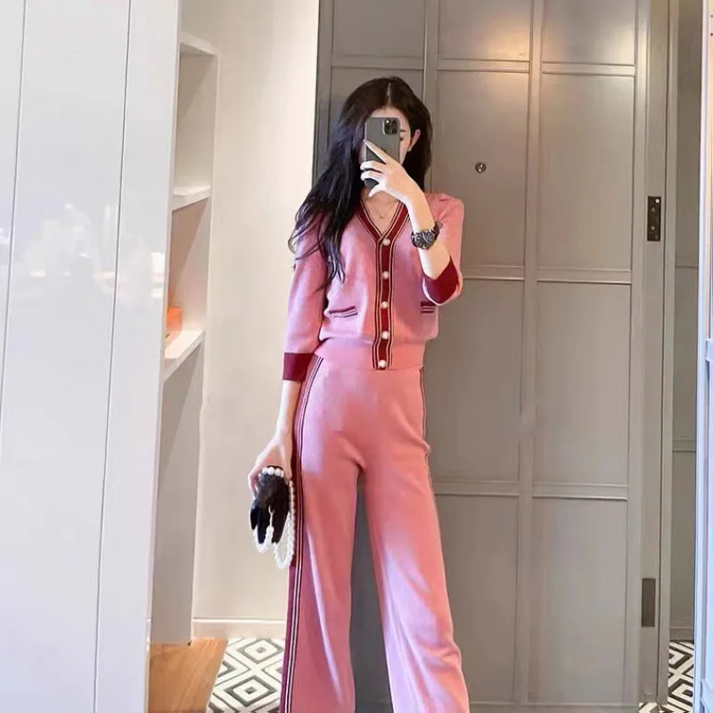 Женский спортивный трикотажный комплект кардиган с V-образным вырезом и брюки