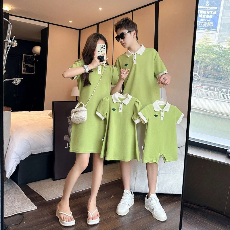 Новая одинаковая одежда для мамы и дочки родителей детей всей семьи одинаковое