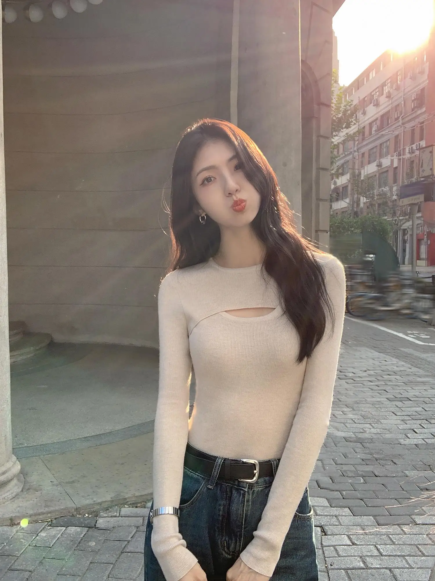 Женский вязаный топ Mulvan Design Sense 2024 осень и зима новый облегающий для похудения