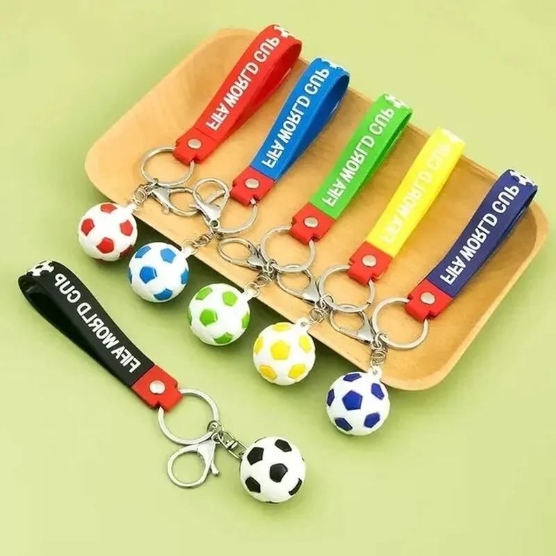 Брелок-подвеска для мини-футбола который является футбольным брелком. Это