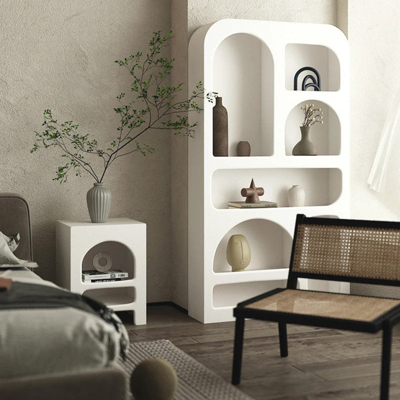 Прикроватная тумбочка в кремовом стиле простой современный диван приставной