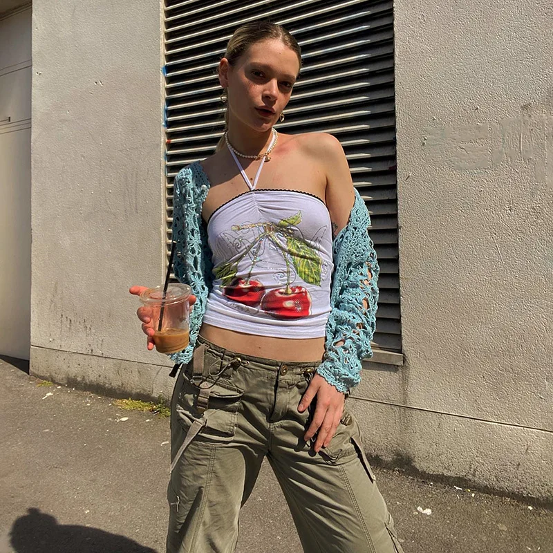 

Y2k ТРИКОТАЖНЫЙ УКОРОЧЕННЫЙ ТОП с вырезами Асимметричный топ с открытой спиной в стиле пэчворк сексуальный женский шикарный серый гранж мин...