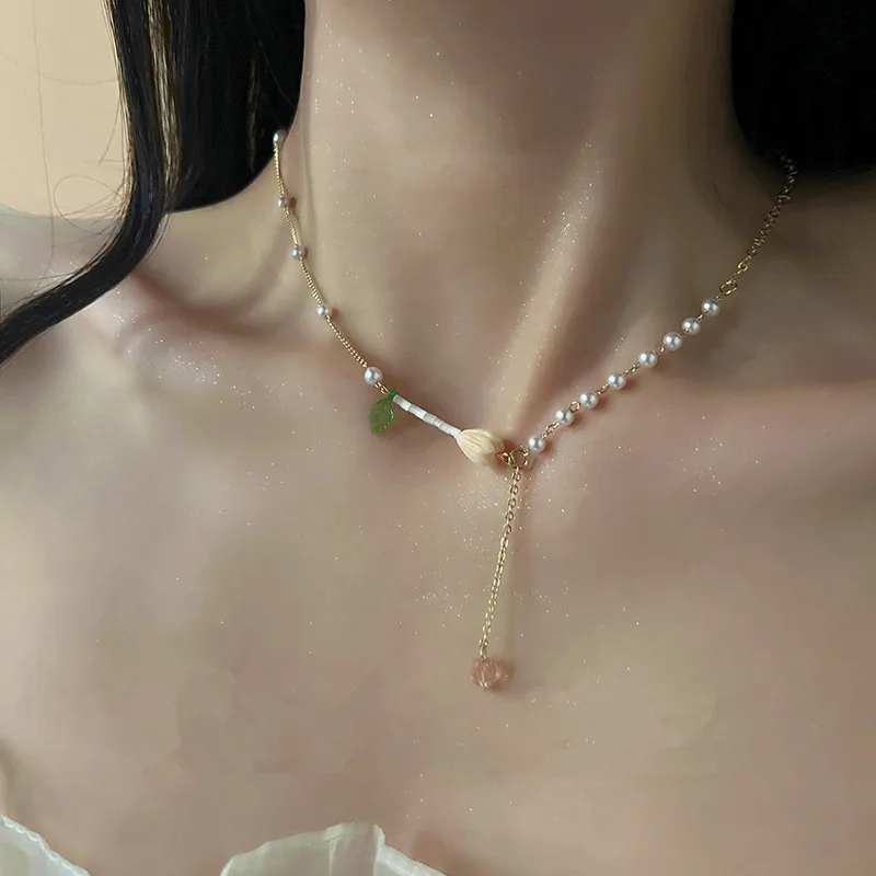 

Korean Elegant Tulip Flower Pearl Necklace For Women Fashion Simple Choker Clavicle Chain Wedding Party Jewelry Gift