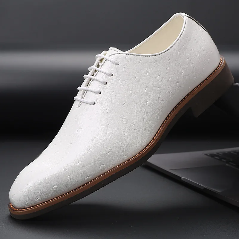 

Men's Fashion Casual Leather Shoes Latest British Style Embossed Business Retro Pure White Limited Edition Starting Large Size