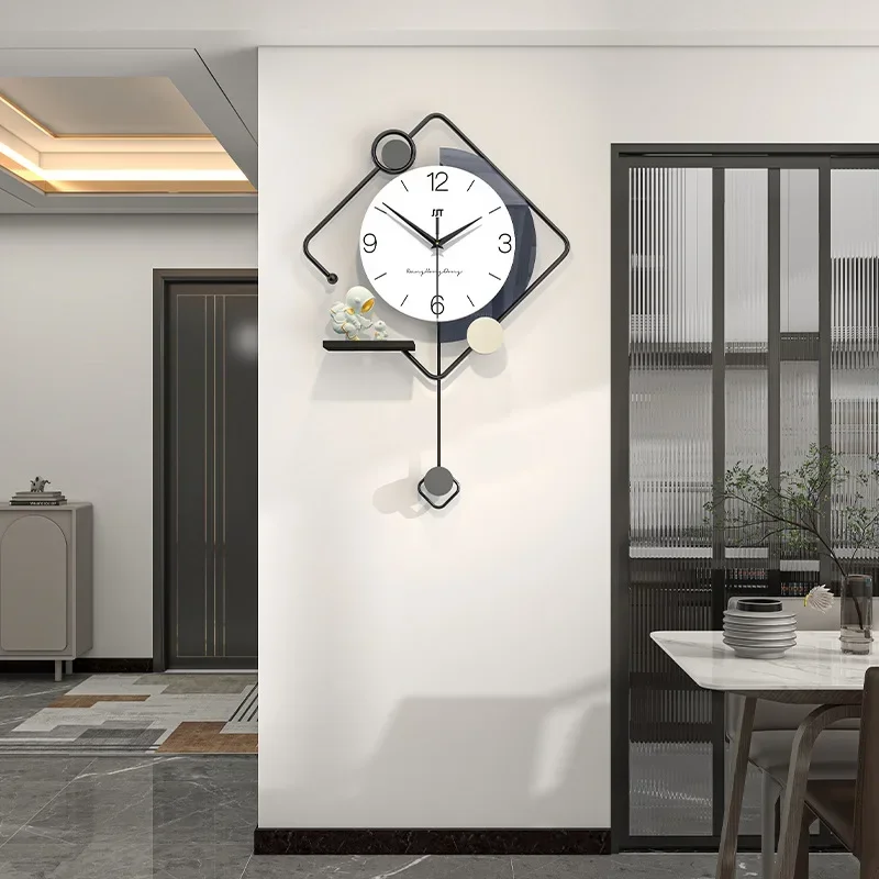 Настенные часы с астронавтом для украшения дома кварцевые и бесшумные в