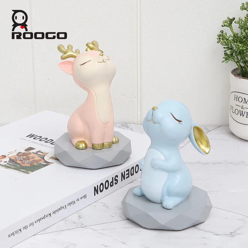 

Roogo Looking Up At The Deer Car DecorationCreative Home Decoration Rabbit Tabletop Decoration Resin Crafts