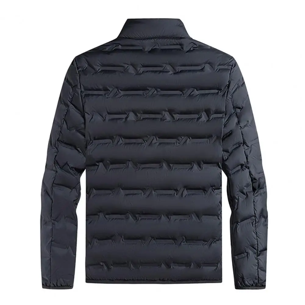 Мужской пуховик с термоизоляцией и воротником-стойкой белый утиный карманами на