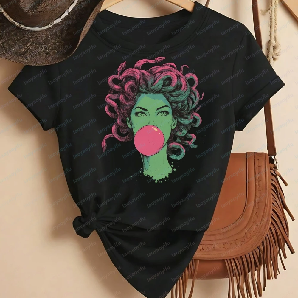 Фото Футболка с графическим принтом Medusa Bubblegum, повседневный топ с короткими рукавами и круглым вырезом для женщин, одежда на лето и весну №5