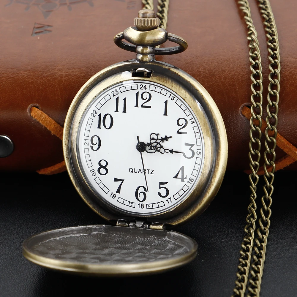 Рисунок 2 - Кварцевые карманные часы с эмблемой