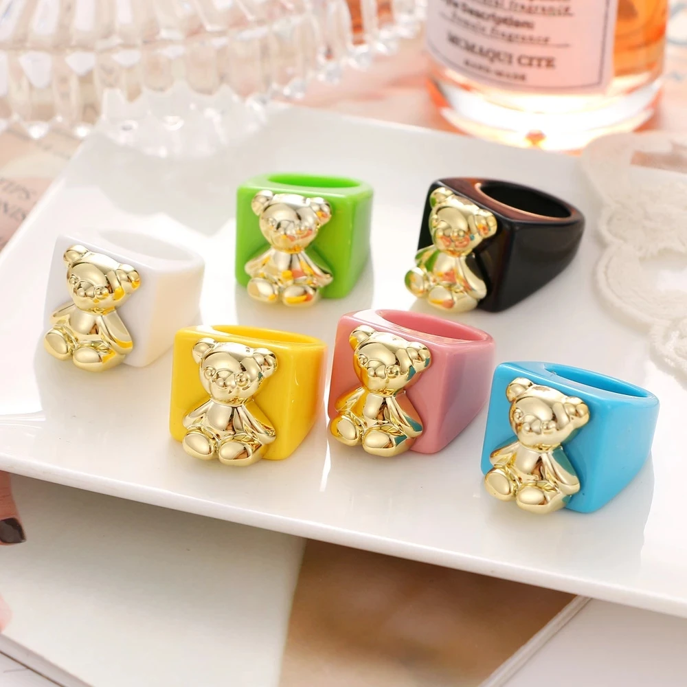 

2022 New INS Cute Cartoon Resin Acrylic Bear Metal Rings For Women Girls Candy Color Aesthetic Square Rings Wholesale Jewelry