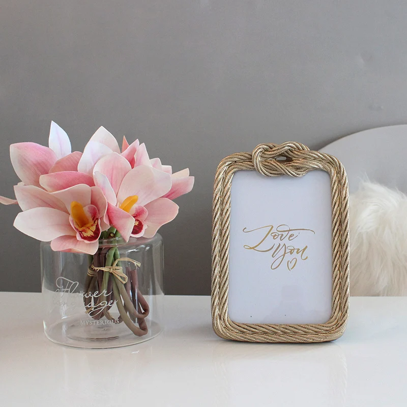 

Gold Luxury Photo Frame Ornament Home Decor Family Gold Photo Frames For Picture Acrylic Marcos Para Fotos Picture Frames BW50XK