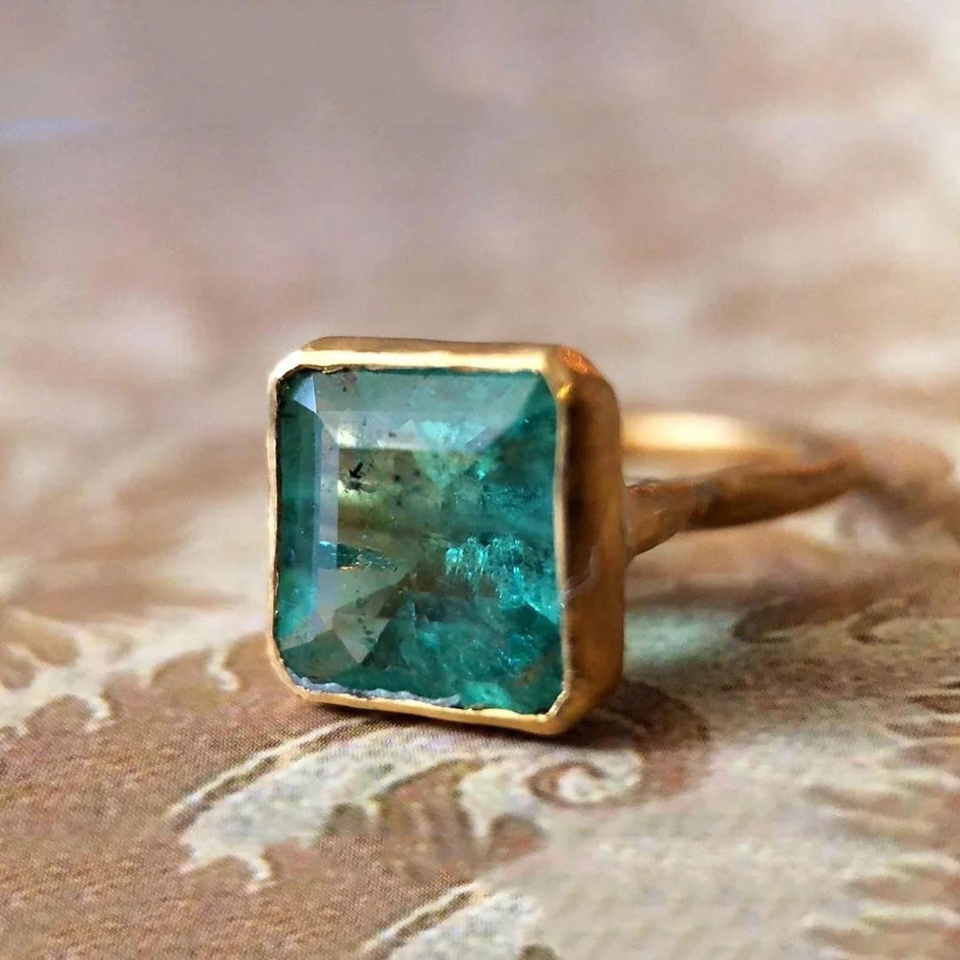 

Elegant Woman Exquisite Green Cubic Zirconia Gold Color Ring Fashion Vintage Wedding Party Jewelry