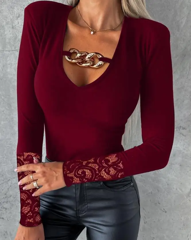 

Women's Chain Decor Bloues Fashion Lace Patch V-Neck Long Sleeve Casual Top 2023 Autumn Casual Basics Tee Pullover New Clothes