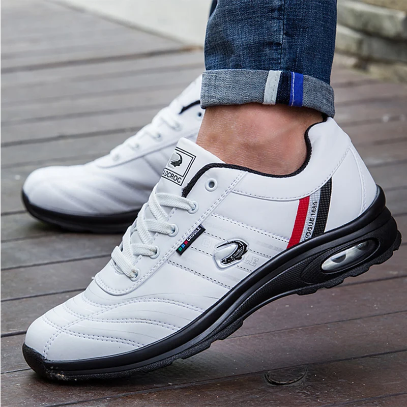 SENAGE New Classic Style Hight Quality Golf Shoes Comfortable Non-slip Golf Trainers Athletic Sneakers Spikless Golf Sport Shoes