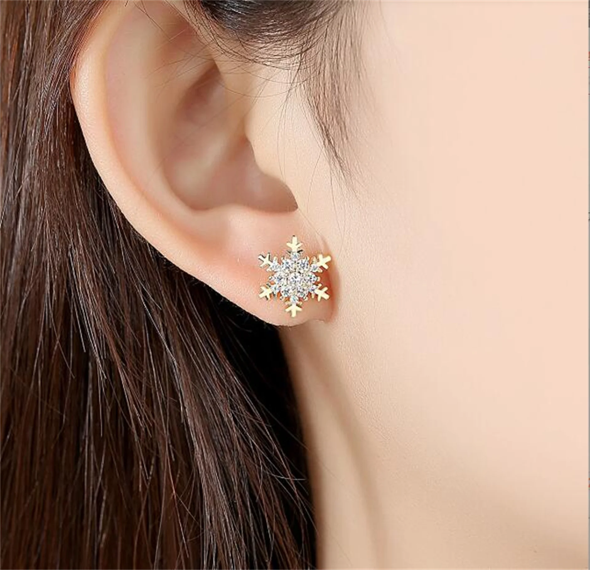 

Ins Fashion Micro-inlaid Zircon Earrings for Women Snowflake Earring Party Daily Wedding Fine Jewelry Christmas Gifts