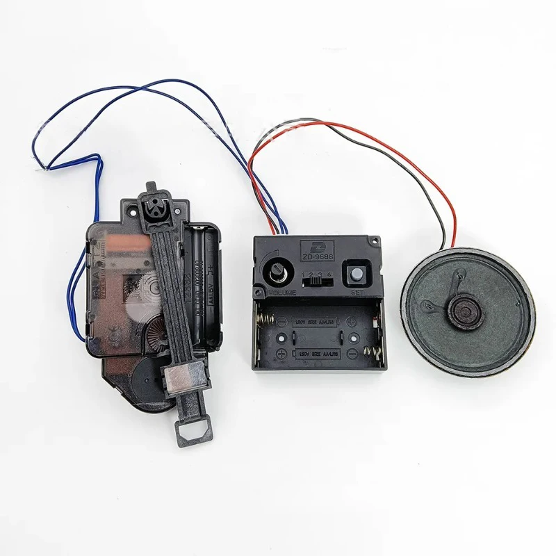 Настенные часы с бесшумным маятником