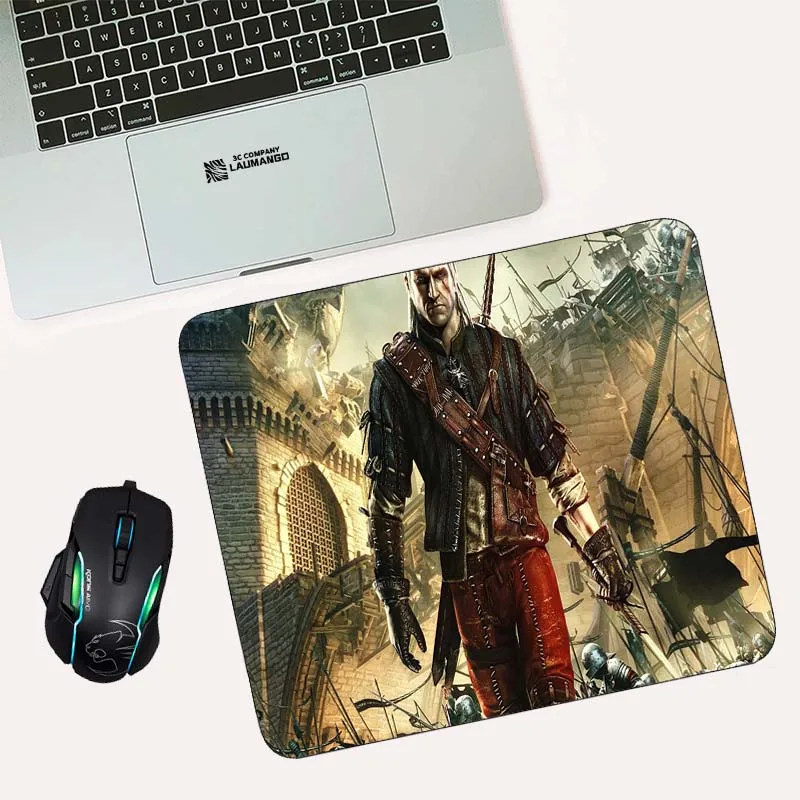 

Коврик для мышки с аниме Настольный коврик для мини Компьютерного Стола кавайные игровые подставки для настольных ПК геймеров полный мульт...