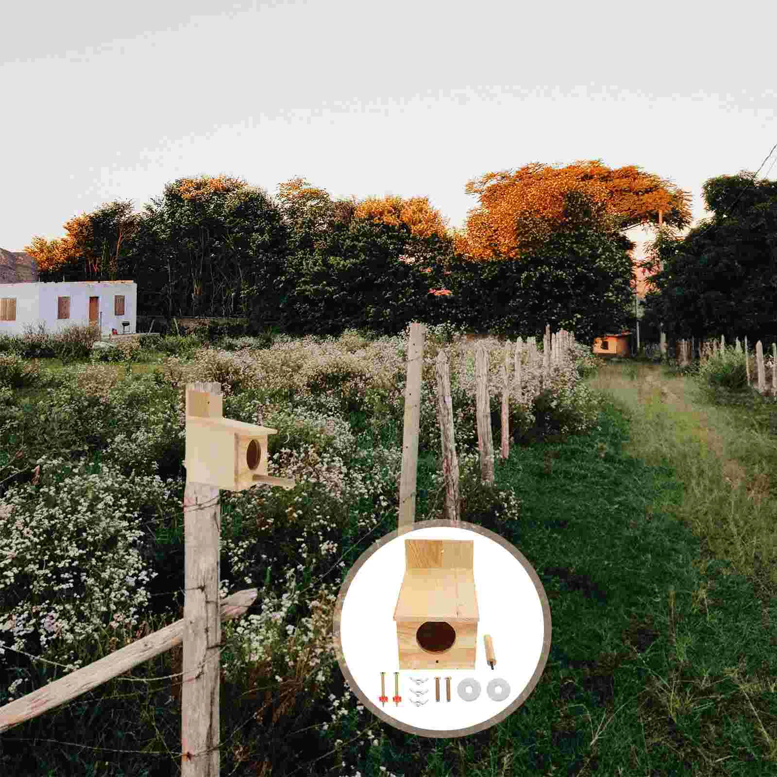 

Wooden Birds Loving House Outdoor Hanging Bird House Gardening Decoration