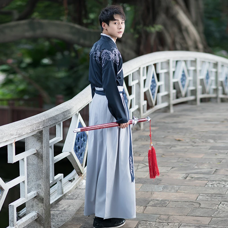Китайская одежда для мужчин эпохи Минг династии в стиле древних фей и костюма рыцаря-ученого.
