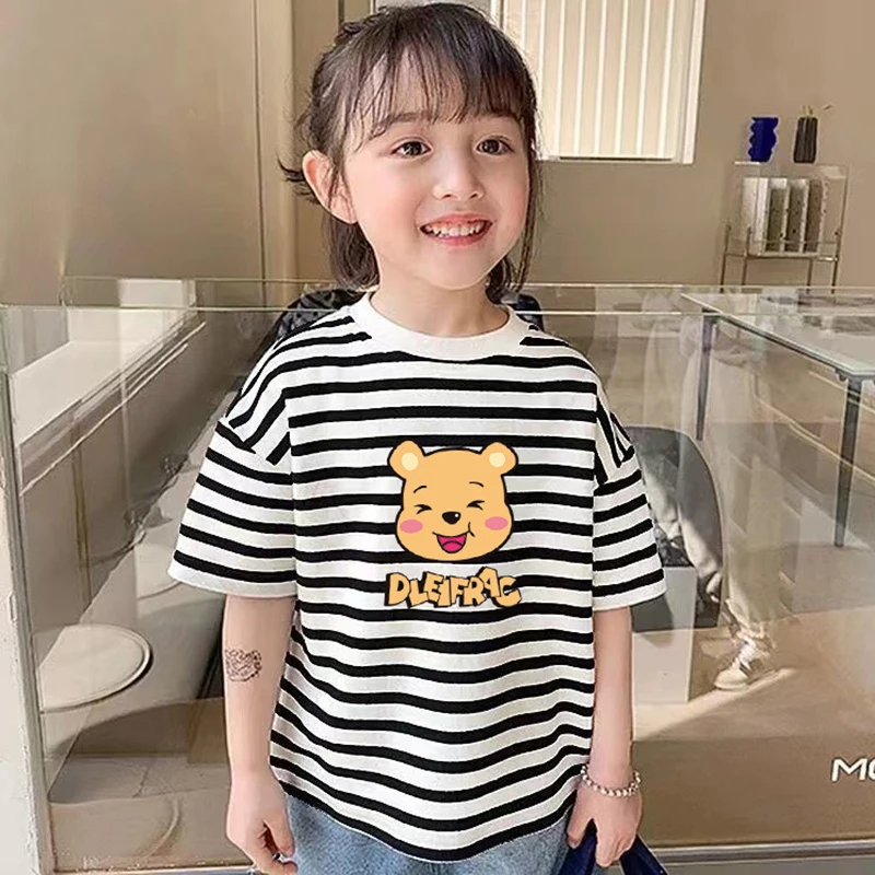

Футболка Винни-Пух для девочек и мальчиков, детские топы в полоску с коротким рукавом и круглым вырезом с мультяшным рисунком, детская одежд...