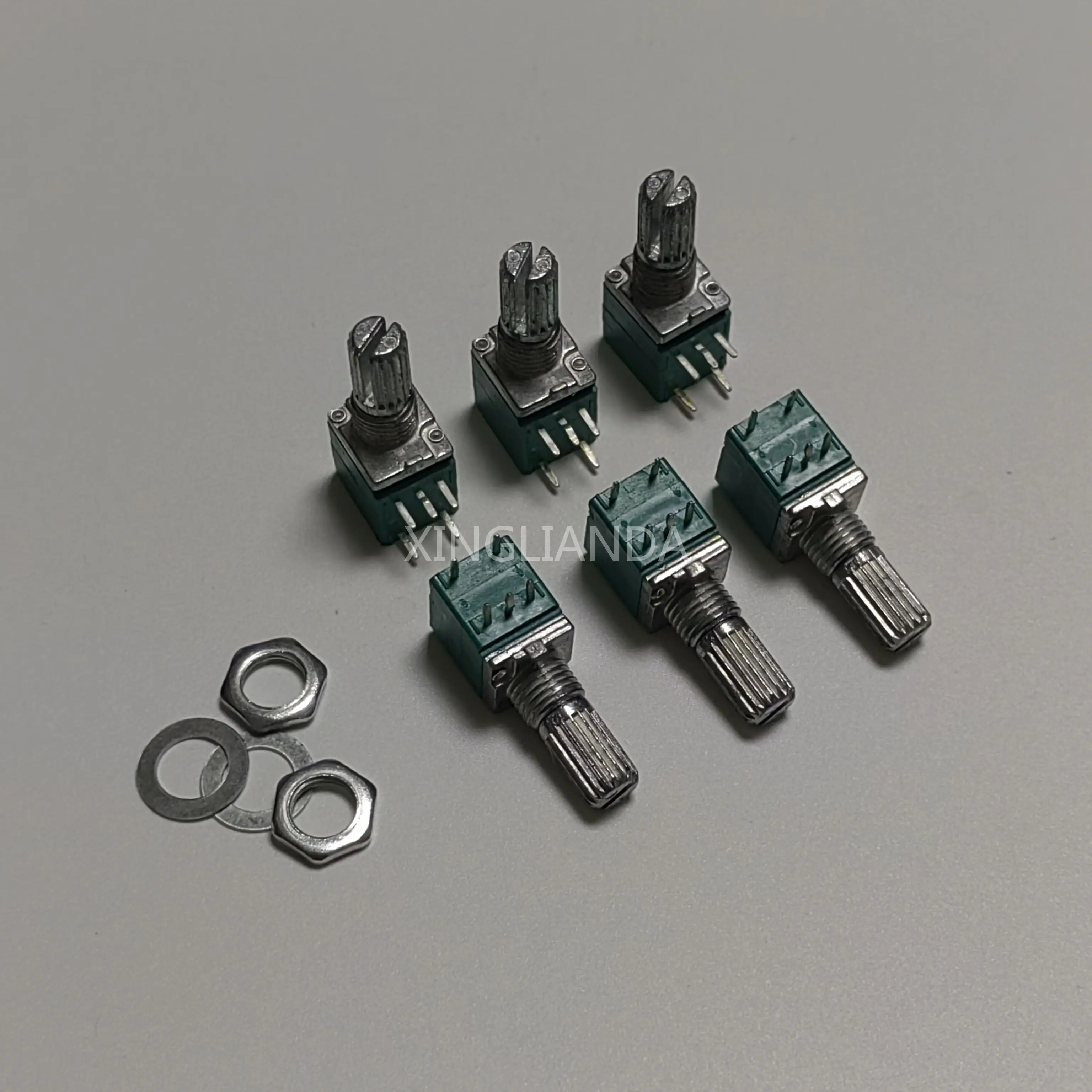 Звуковой вал RV097 5-контактный 1K 5K 10K 20K 50K 100K 500K (с переключателем) 15 мм