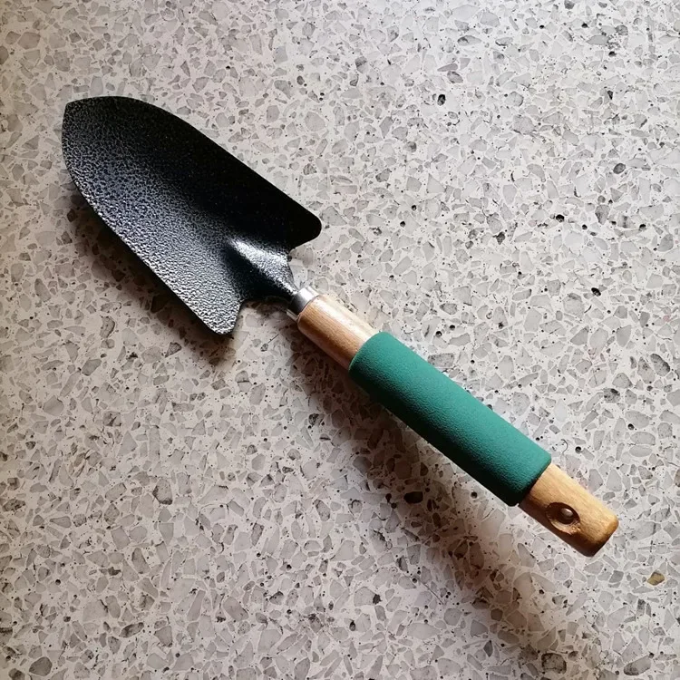 Лопата садовая с деревянной ручкой большая заостренная лопатка 36 см для