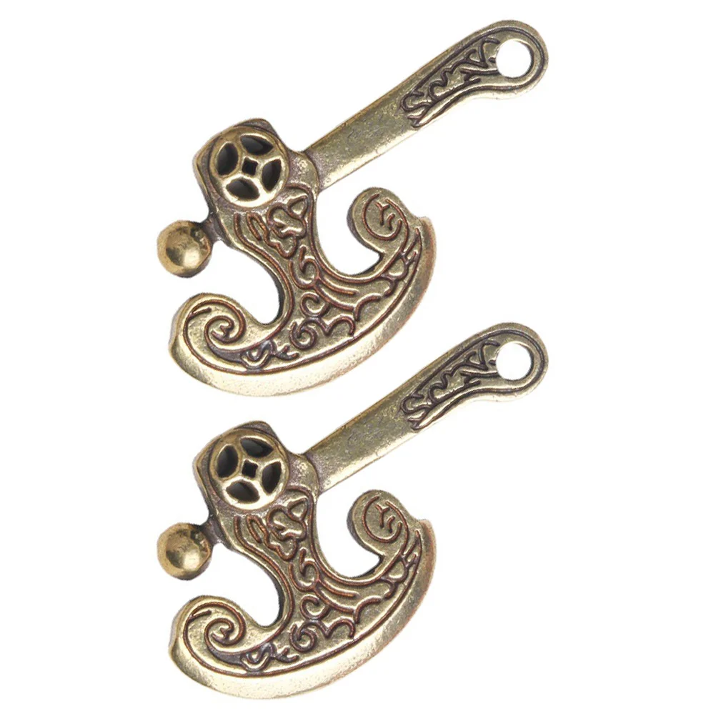 

2Pcs Exquisite Brass Craft DIY Pendants Brass Shape Keychain Decors
