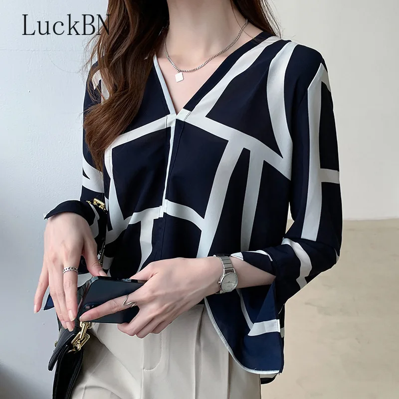 

Striped Print Chiffon Shirt Spring Autumn 2022 Office Lady V-Neck Long Sleeve Loose Pullover Blouse Sweet Elegant Women Clothing