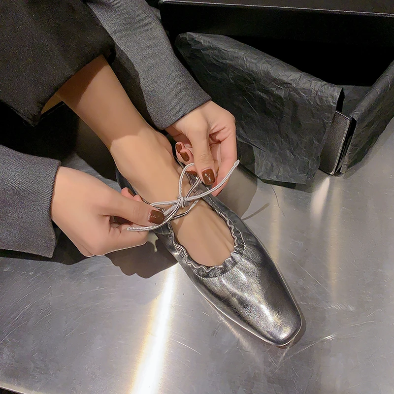 Spring and Autumn Golden Cowhide Square Head Women's Shoes Rope Low Heel Thick Heel Silver Women's Shoes