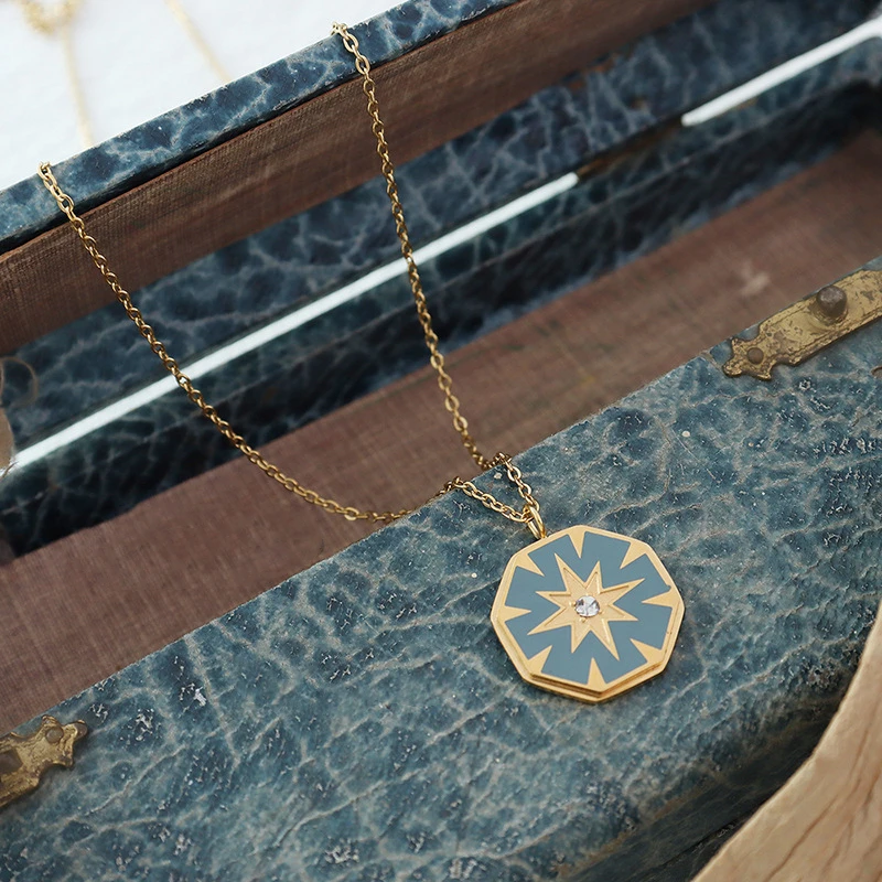 

Octagon Star Zircon Pendant Necklace Autumn Winter Sweater Necklace Jewelry Women's Vintage Stainless Steel Fashion Necklace