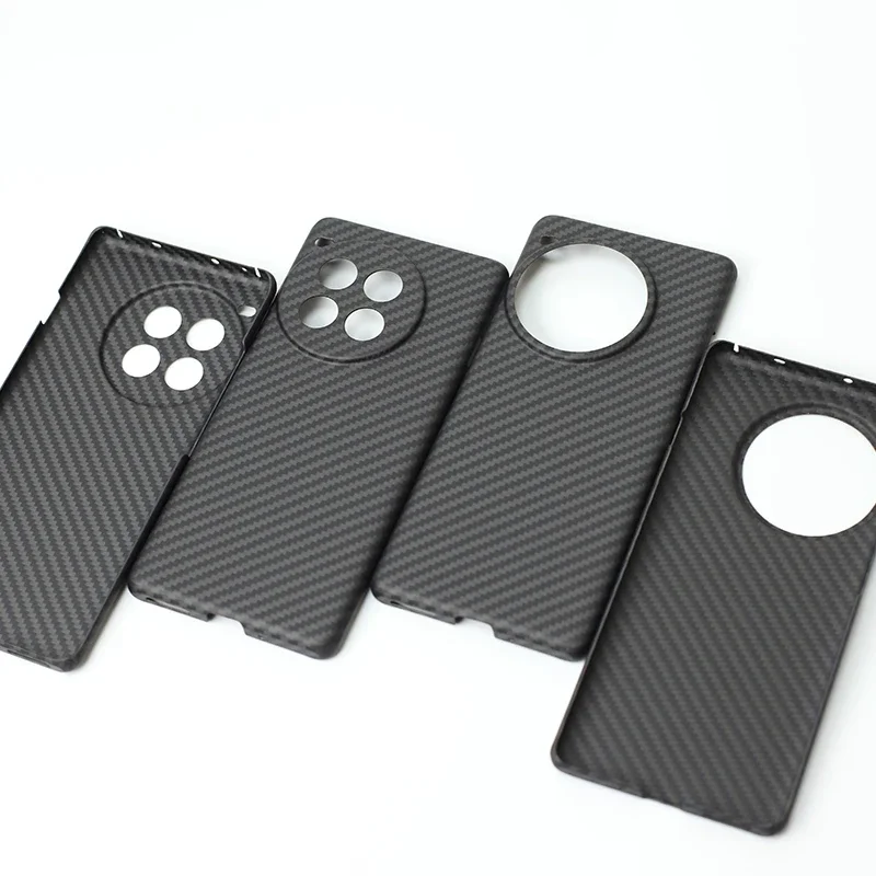 Чехол из углеродного волокна для OnePlus Ace 3 Pro с защитой от падения
