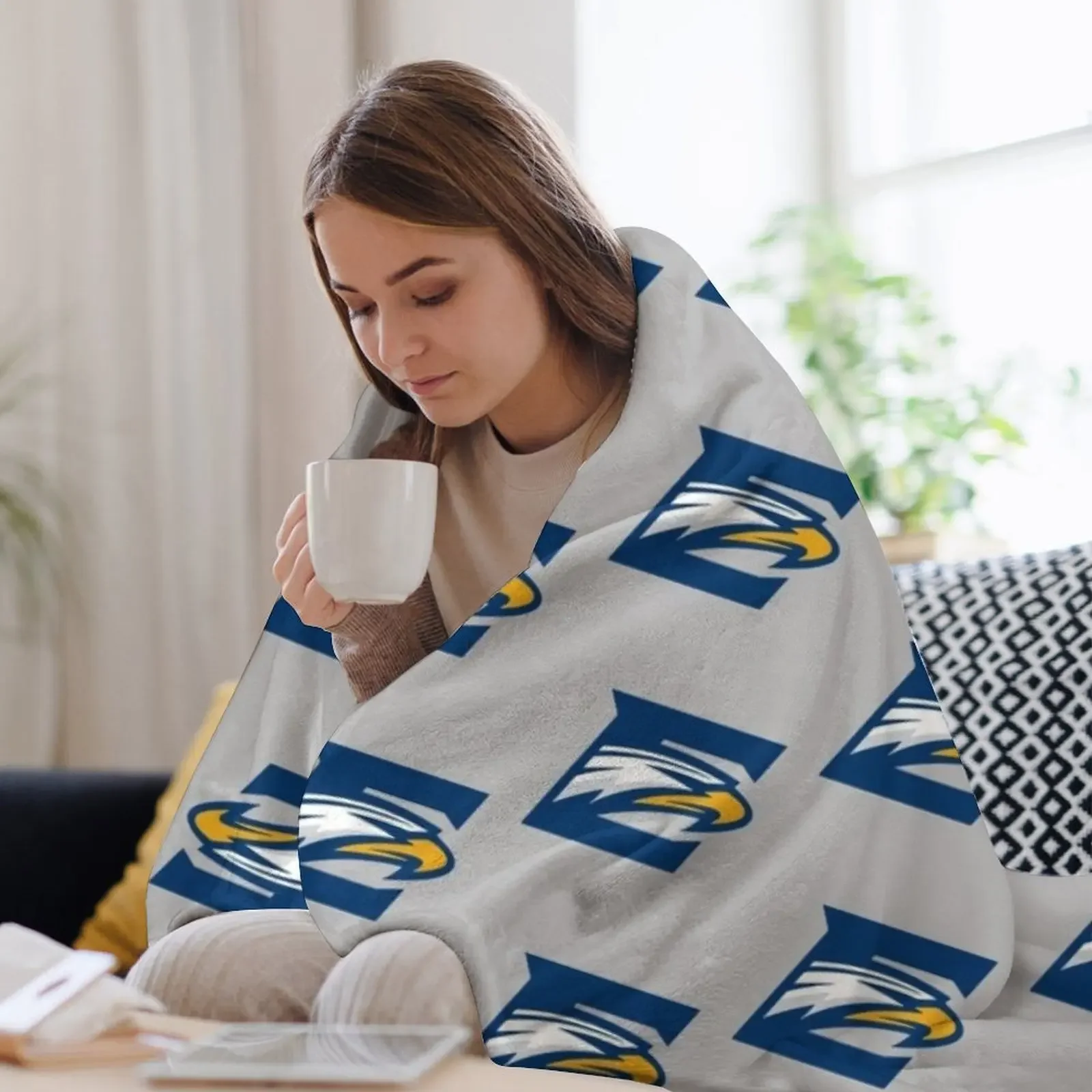 Э Emory Eagles плед флис