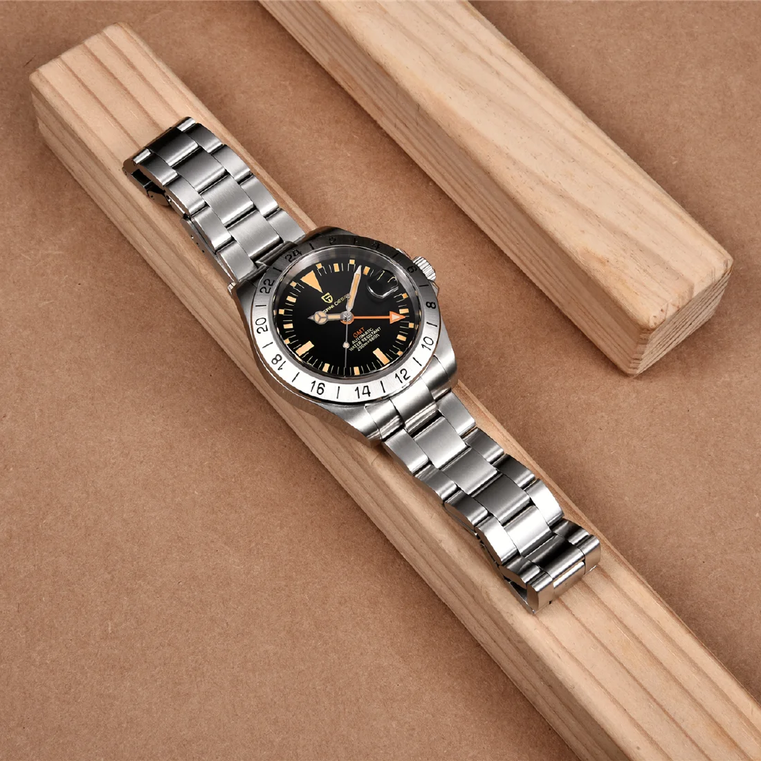 

PAGANI DESIGN 42MM GMT Men Automatic Mechanical Watches Luxury Sapphire 200M Waterproof Auto Date C3 Sport Watch For Men