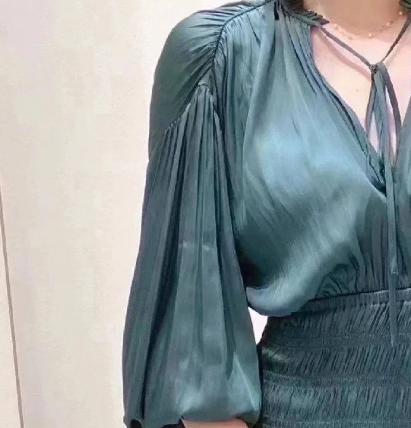

Women Ankle Length Robe Pleated Waist LAntern Sleeve Split Hem Casual Dress
