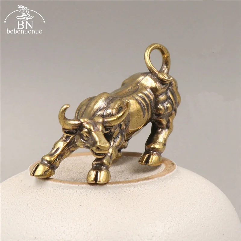 Brass Retro Bullfighting Figurines Keyring Hanging Jewelry Metal Copper Zodiac Animal Bull Car Key Chain Pendants Trinkets Decor