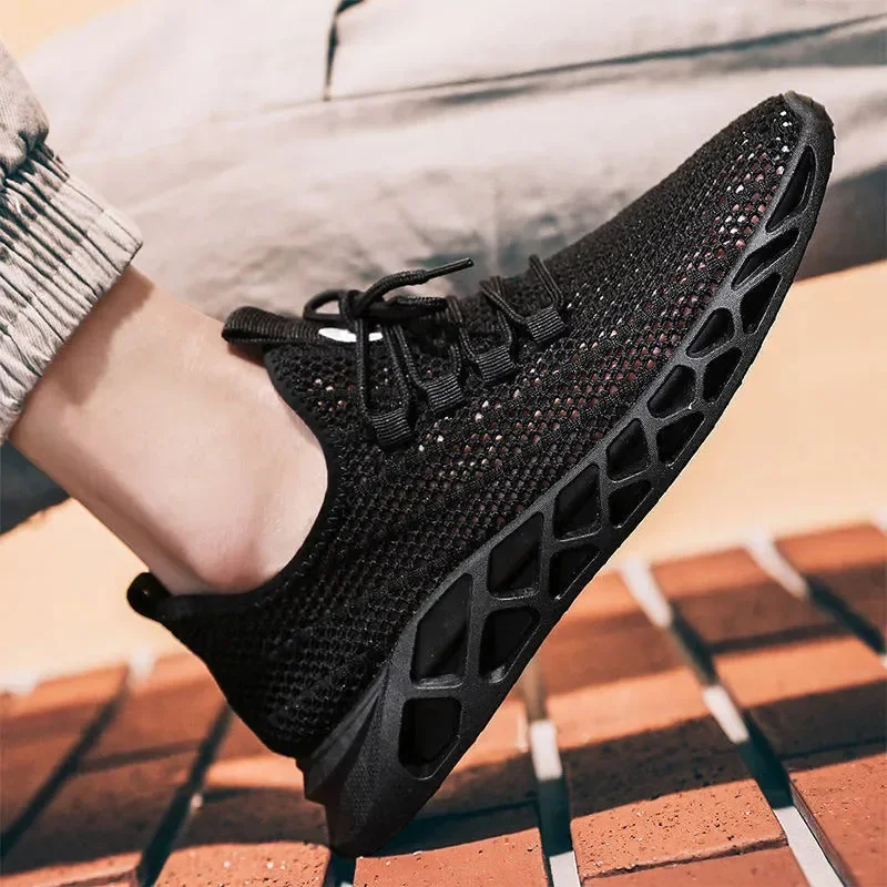 

Новинка 2023, летняя сетчатая дышащая Спортивная повседневная обувь на плоской резиновой подошве, Мужская модная спортивная обувь для пожилых людей
