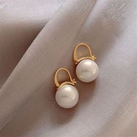 2022 new elegant cute pearl hoop earrings for women girls gold color eardrop minimalist tiny huggies wedding fashion jewelry