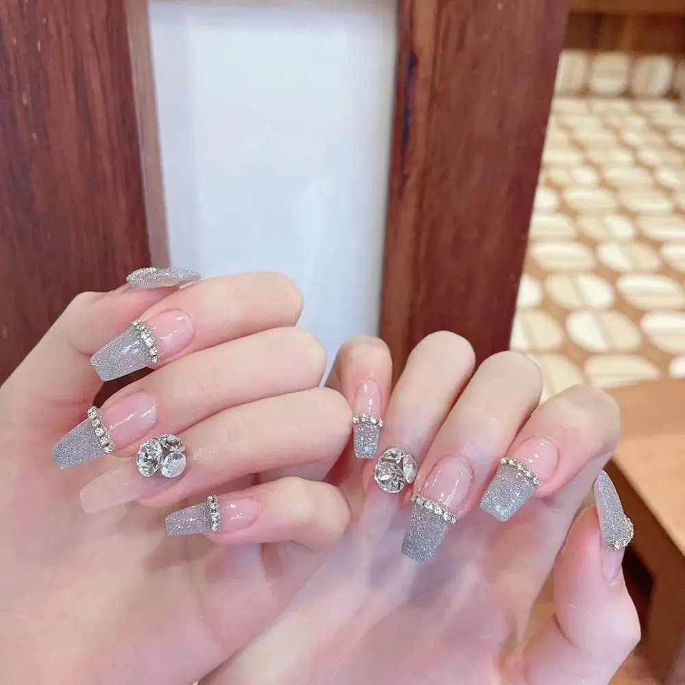 

Press On Nails Manicure Tool Detachable Artificial Coffin False Nails Wearable Heart Rhinestone Fake Nails Nail Tips