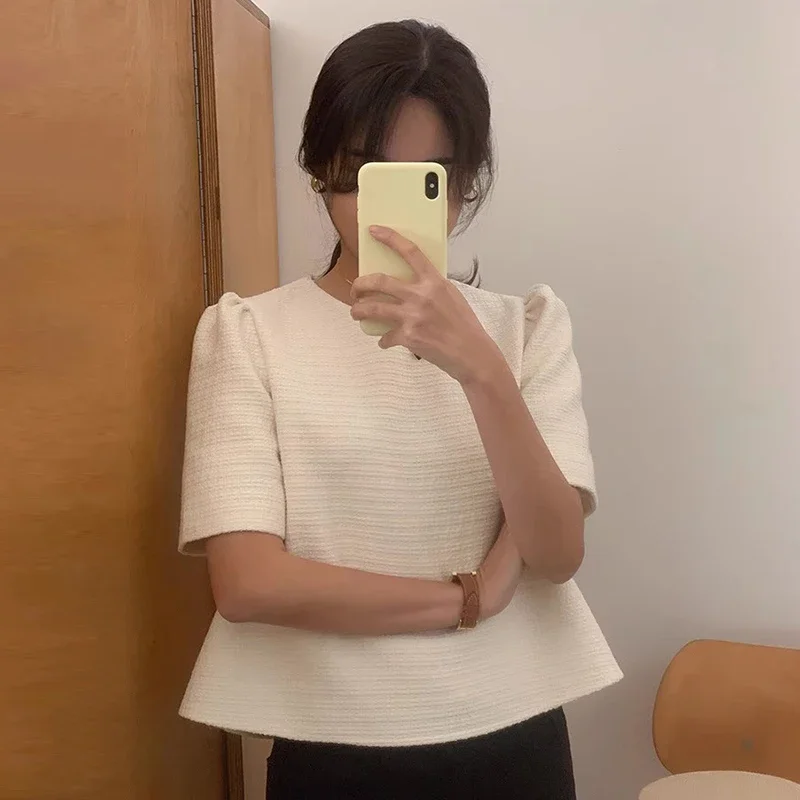 Женская блузка в стиле пэчворк с коротким рукавом и буффами